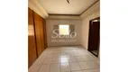 Foto 10 de Casa com 4 Quartos para alugar, 10m² em Jardim Karaíba, Uberlândia