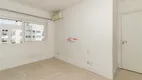 Foto 11 de Apartamento com 2 Quartos à venda, 66m² em São Sebastião, Porto Alegre