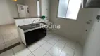 Foto 3 de Apartamento com 2 Quartos para alugar, 50m² em Chácaras Tubalina E Quartel, Uberlândia