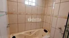 Foto 14 de Casa com 3 Quartos à venda, 160m² em Cidade Jardim, Uberlândia