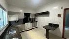 Foto 11 de Casa com 3 Quartos à venda, 180m² em Alto Umuarama, Uberlândia