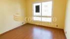 Foto 2 de Apartamento com 2 Quartos à venda, 65m² em Mont' Serrat, Porto Alegre