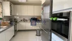 Foto 6 de Apartamento com 3 Quartos à venda, 200m² em Itaim Bibi, São Paulo