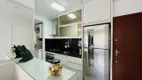 Foto 3 de Apartamento com 2 Quartos à venda, 66m² em Ipiranga, São José