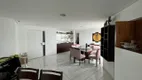 Foto 2 de Apartamento com 4 Quartos à venda, 200m² em Jaqueira, Recife