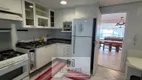 Foto 32 de Apartamento com 3 Quartos para alugar, 180m² em Pitangueiras, Guarujá