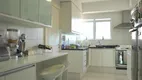Foto 14 de Apartamento com 3 Quartos para venda ou aluguel, 201m² em Itaim Bibi, São Paulo