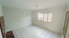 Foto 2 de Casa com 4 Quartos à venda, 155m² em Jardim Alexandre Balbo, Ribeirão Preto