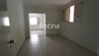 Foto 5 de Casa com 3 Quartos para alugar, 200m² em Saraiva, Uberlândia