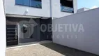 Foto 2 de Casa com 3 Quartos à venda, 119m² em Novo Mundo, Uberlândia