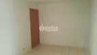 Foto 5 de Apartamento com 2 Quartos à venda, 48m² em Shopping Park, Uberlândia