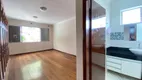 Foto 9 de Sobrado com 5 Quartos para alugar, 200m² em Vila Sônia, São Paulo