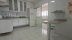 Foto 17 de Apartamento com 4 Quartos para alugar, 160m² em Pitangueiras, Guarujá