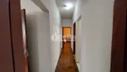 Foto 9 de Casa com 3 Quartos para alugar, 218m² em Tabajaras, Uberlândia