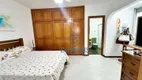 Foto 18 de Apartamento com 3 Quartos à venda, 130m² em Praia das Pitangueiras, Guarujá