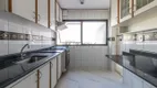 Foto 15 de Apartamento com 4 Quartos para alugar, 120m² em Itaim Bibi, São Paulo