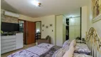 Foto 26 de Casa com 4 Quartos à venda, 257m² em Espiríto Santo, Porto Alegre