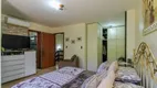 Foto 26 de Casa com 4 Quartos à venda, 259m² em Espiríto Santo, Porto Alegre