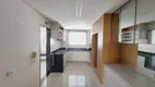 Foto 15 de Apartamento com 4 Quartos para alugar, 200m² em Martins, Uberlândia