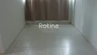 Foto 2 de Apartamento com 2 Quartos à venda, 48m² em Segismundo Pereira, Uberlândia