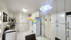 Foto 27 de Apartamento com 4 Quartos à venda, 160m² em Pitangueiras, Guarujá