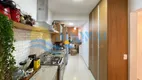 Foto 33 de Apartamento com 3 Quartos à venda, 100m² em Pitangueiras, Guarujá