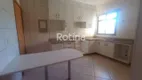 Foto 10 de Apartamento com 4 Quartos para alugar, 202m² em Santa Maria, Uberlândia