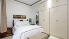 Foto 12 de Apartamento com 3 Quartos à venda, 130m² em Cerqueira César, São Paulo