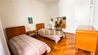 Foto 18 de Apartamento com 4 Quartos à venda, 210m² em Praia das Pitangueiras, Guarujá