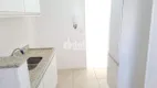 Foto 11 de Apartamento com 3 Quartos para alugar, 77m² em Laranjeiras, Uberlândia