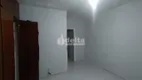 Foto 10 de Casa com 3 Quartos à venda, 200m² em Umuarama, Uberlândia