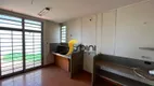 Foto 3 de Casa com 4 Quartos para alugar, 380m² em Lidice, Uberlândia