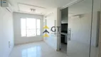 Foto 2 de Apartamento com 2 Quartos à venda, 52m² em Jardim America, Londrina