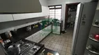 Foto 8 de Casa com 4 Quartos para alugar, 230m² em Lidice, Uberlândia