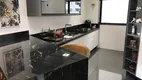 Foto 18 de Apartamento com 3 Quartos à venda, 160m² em Jardim Astúrias, Guarujá