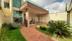 Foto 2 de Casa com 4 Quartos à venda, 236m² em Cidade Jardim, Uberlândia