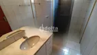 Foto 9 de Casa com 3 Quartos à venda, 171m² em Tubalina, Uberlândia