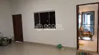 Foto 30 de Casa com 2 Quartos à venda, 150m² em Cidade Jardim, Uberlândia