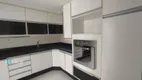 Foto 8 de Apartamento com 3 Quartos à venda, 105m² em Imbetiba, Macaé