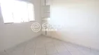 Foto 4 de Casa com 3 Quartos à venda, 20m² em Santa Rosa, Uberlândia