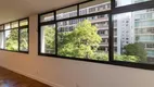 Foto 5 de Apartamento com 3 Quartos à venda, 231m² em Higienópolis, São Paulo