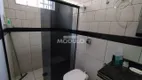 Foto 11 de Casa com 4 Quartos à venda, 234m² em Santa Mônica, Uberlândia