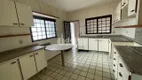 Foto 21 de Imóvel Comercial com 5 Quartos para alugar, 240m² em Osvaldo Rezende, Uberlândia