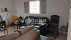 Foto 5 de Casa com 3 Quartos à venda, 100m² em Santa Mônica, Uberlândia