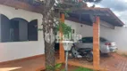 Foto 3 de Casa com 3 Quartos à venda, 198m² em Jardim das Palmeiras, Uberlândia