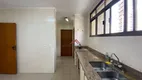 Foto 38 de Apartamento com 3 Quartos à venda, 170m² em Cambuí, Campinas