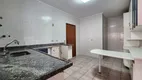 Foto 10 de Apartamento com 3 Quartos para alugar, 200m² em Gonzaga, Santos