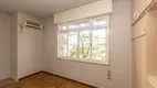 Foto 13 de Apartamento com 3 Quartos para alugar, 116m² em Passo da Areia, Porto Alegre