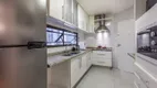 Foto 15 de Apartamento com 3 Quartos para alugar, 110m² em Itaim Bibi, São Paulo