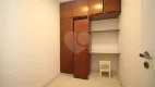 Foto 31 de Apartamento com 4 Quartos à venda, 200m² em Higienópolis, São Paulo